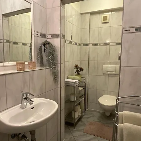 Lägenhet Citynahe Komfortwohnung Fuer Bis 6 Personen *