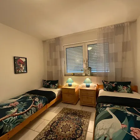 Citynahe Komfortwohnung Fuer Bis 6 Personen *