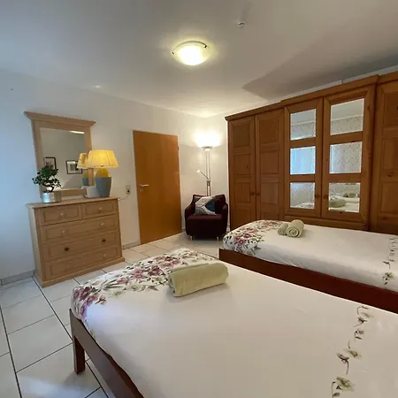 Citynahe Komfortwohnung Fuer Bis 6 Personen Lägenhet Wuppertal