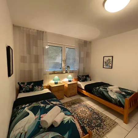 Citynahe Komfortwohnung Fuer Bis 6 Personen