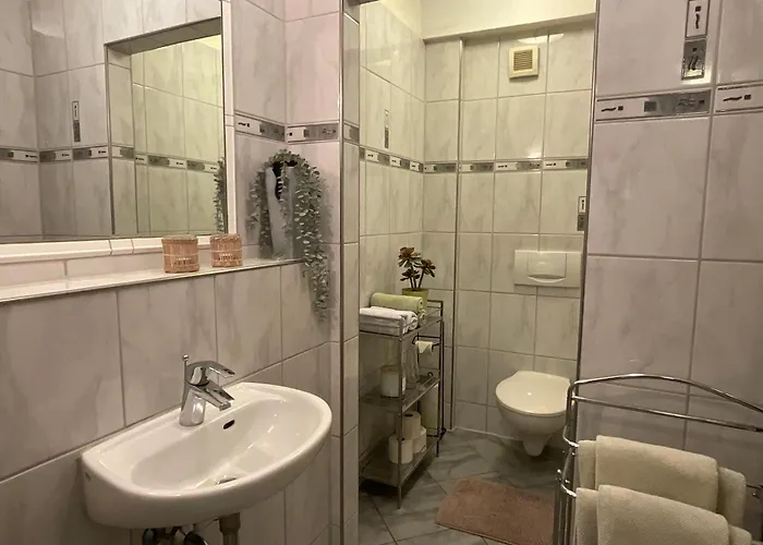 Lejlighed Citynahe Komfortwohnung Fuer Bis 6 Personen *