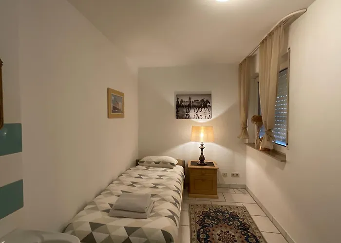 Citynahe Komfortwohnung Fuer Bis 6 Personen Wuppertal