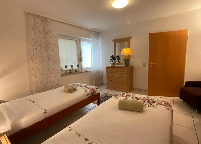 Citynahe Komfortwohnung Fuer Bis 6 Personen * Wuppertal