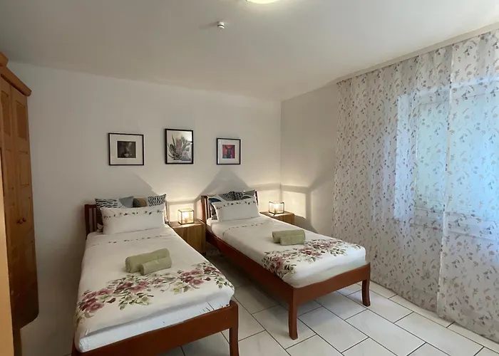 Lejlighed Citynahe Komfortwohnung Fuer Bis 6 Personen *